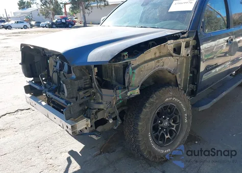 2022 Toyota Tacoma Sr5 V6 из США, поврежденный, VIN 3TMAZ5CN9NM195700